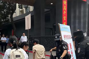 东契奇生涯出战29场季后赛18场砍下30+ 其中一半对手都是快船？